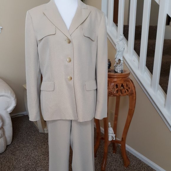 Evan Picone Pants - Evan Picone 2pc Suit 14 EUC Beige